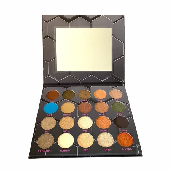 BeeBeauty New Barbarella Neutral Pop Of Color 20 Shades Eyeshadow Palette - Picture 2 of 5